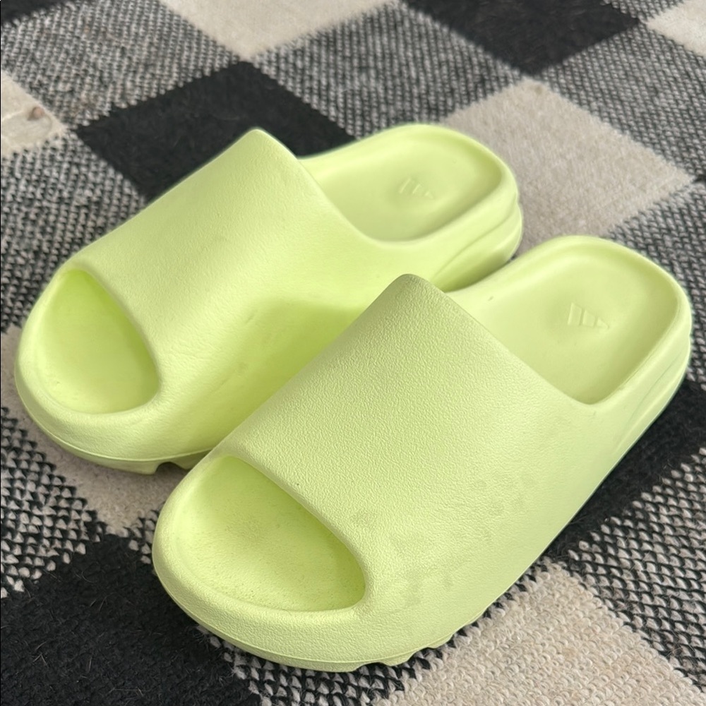 Yeezy Slides
